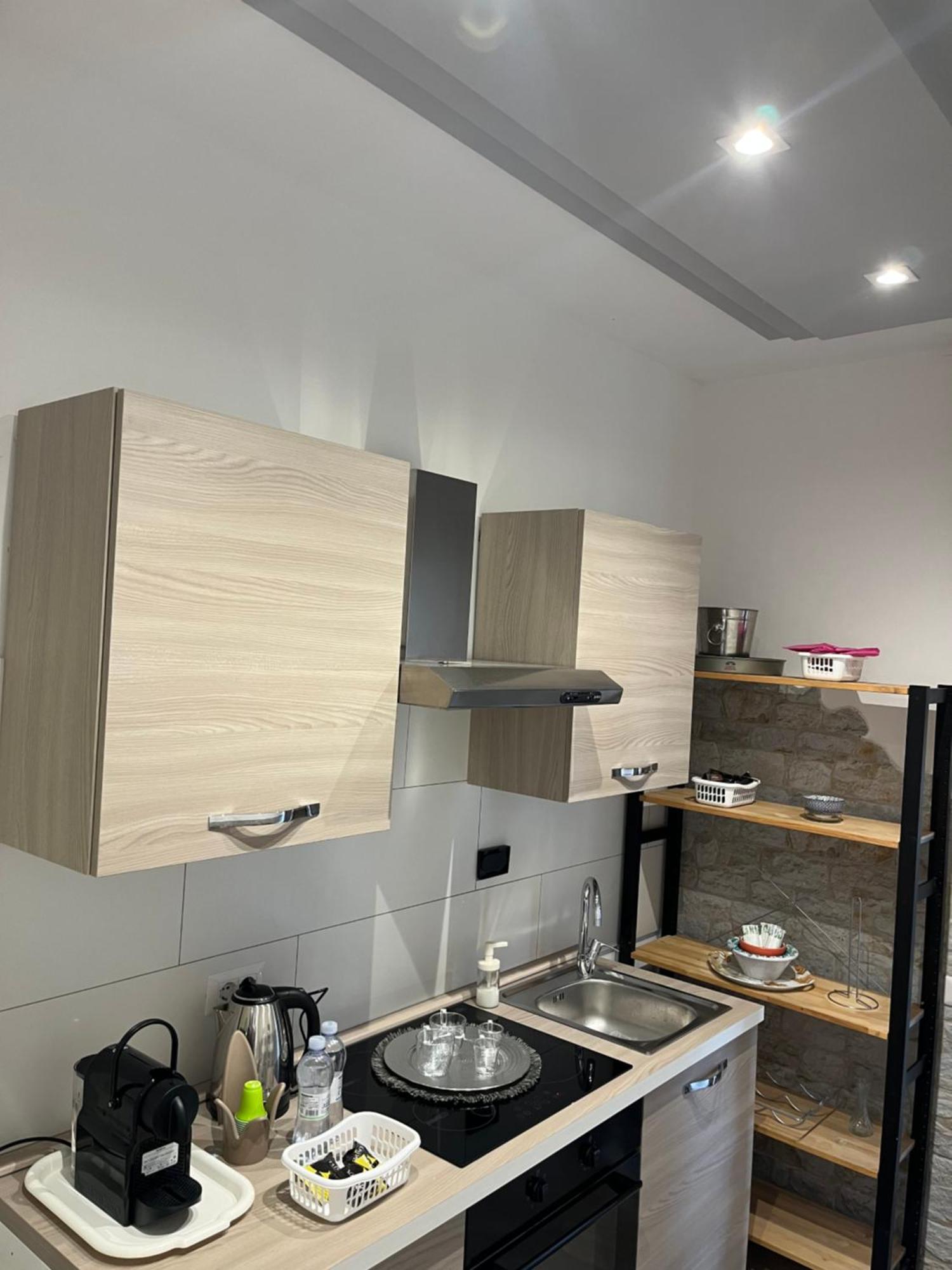 菲乌米奇诺 New House酒店 外观 照片