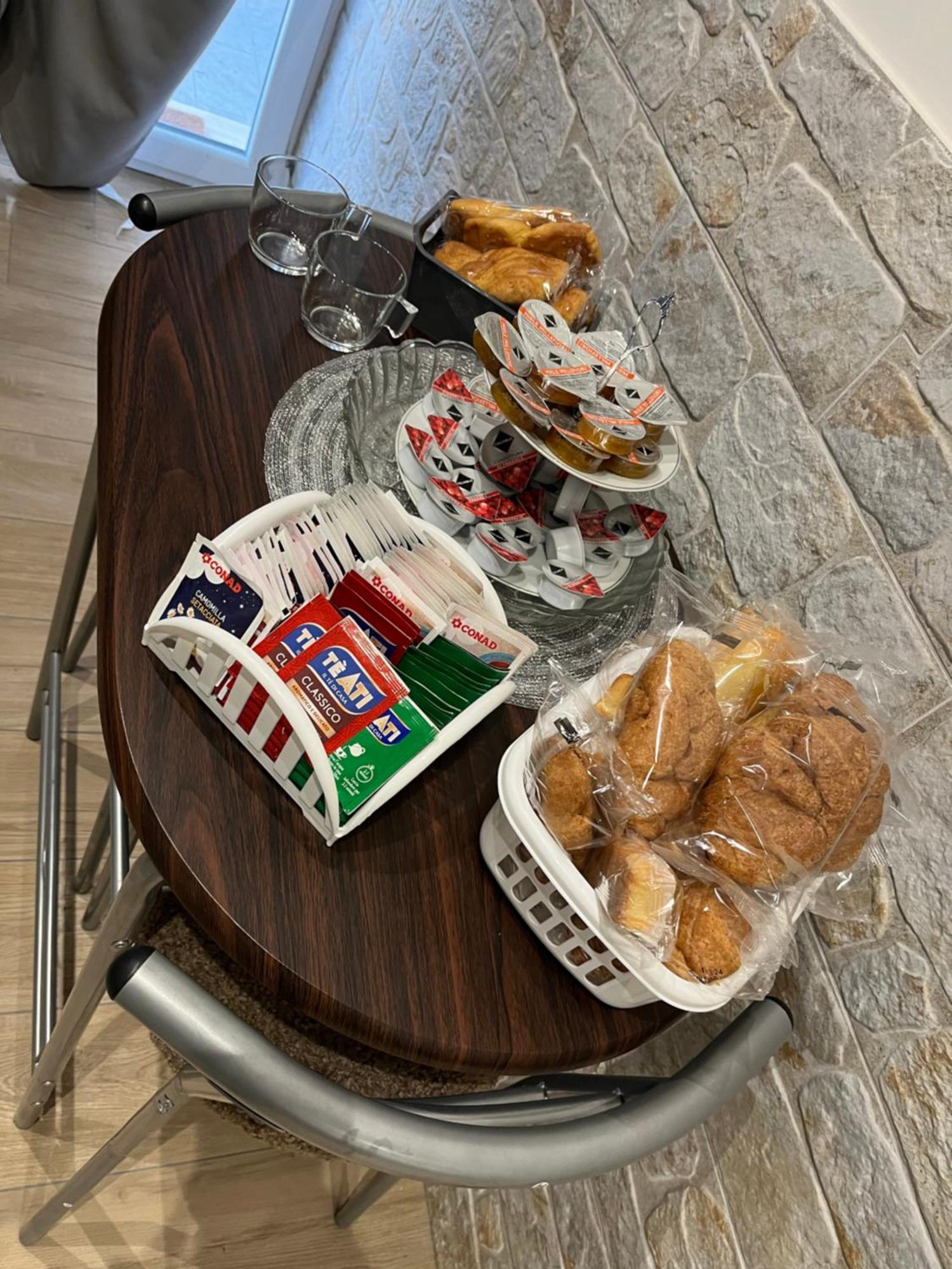 菲乌米奇诺 New House酒店 外观 照片