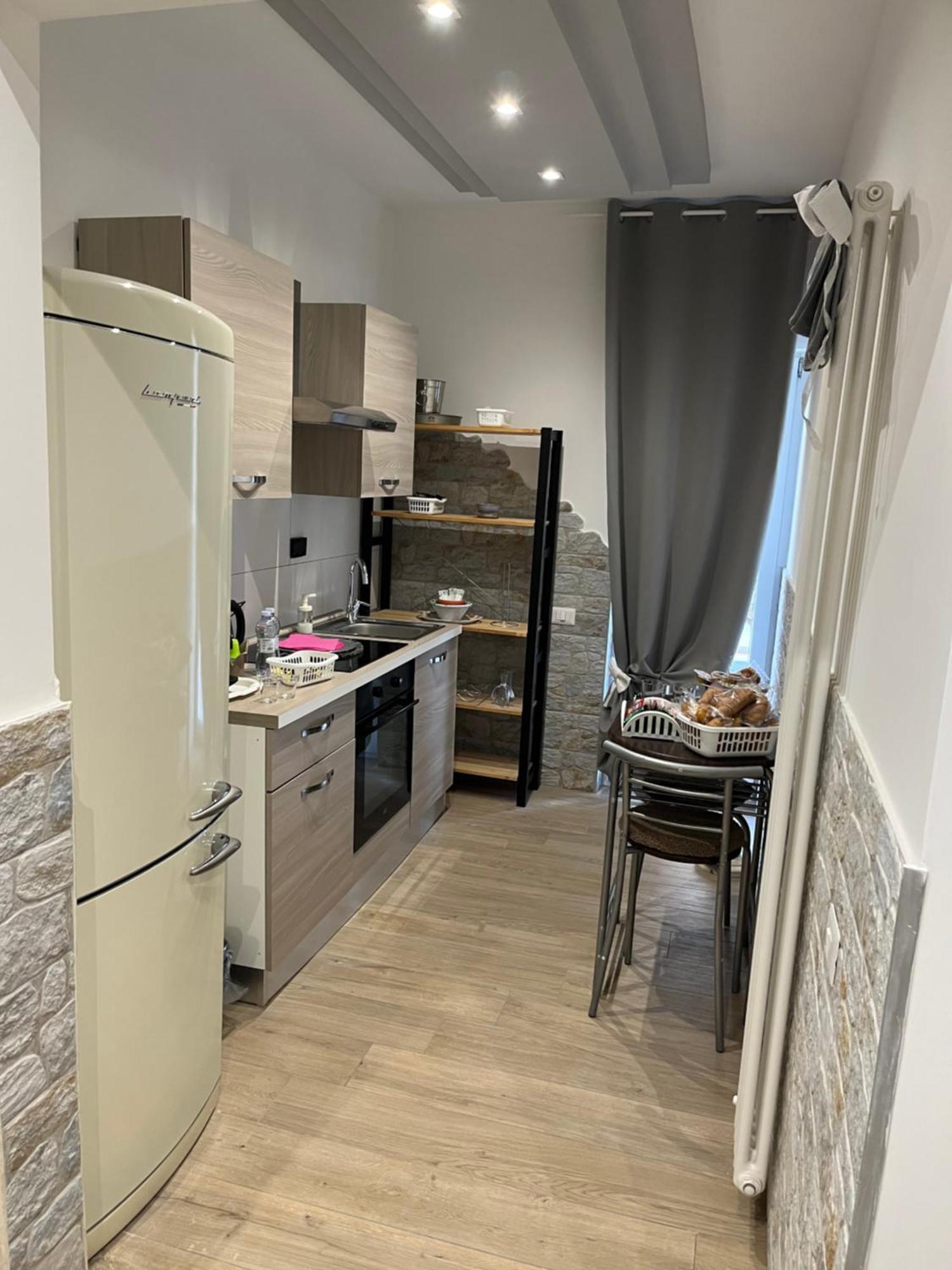 菲乌米奇诺 New House酒店 外观 照片